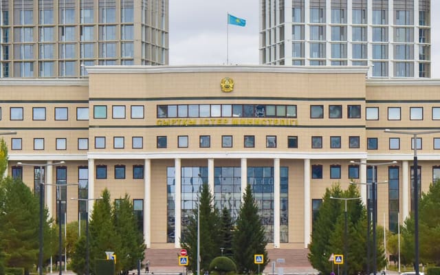 Qazaxıstan "Kurultay" seçkilərini işıqlandırmaq üçün xarici media nümayəndələrinin akkreditasiyasına başlayıb