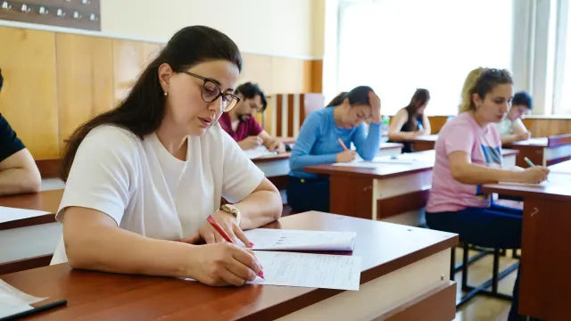 Doktorantura səviyyəsində xarici dil fənni üzrə qəbul nəticələri elan olunub
