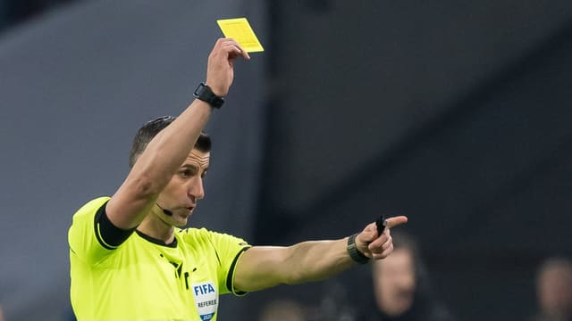 UEFA avrokuboklarda sarı vərəqə limitini dəyişdi