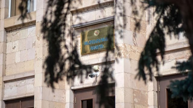 Ermənistan Konstitusiya Məhkəməsi "Tramp Marşrutu" sazişinə baxacaq