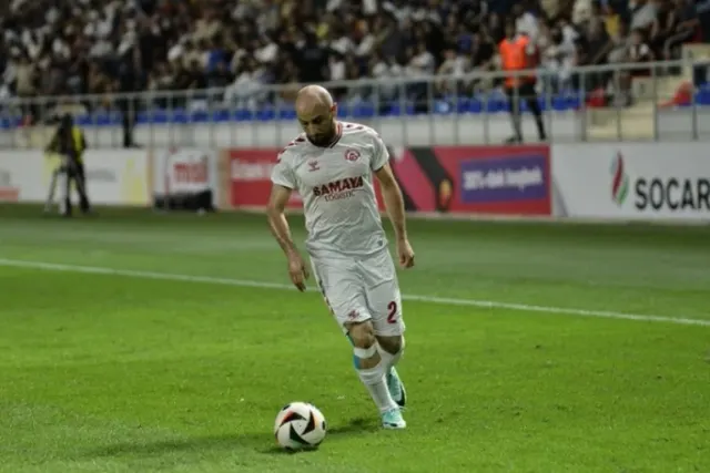 "Araz-Naxçıvan" Slavik Alxasovla vidalaşdı