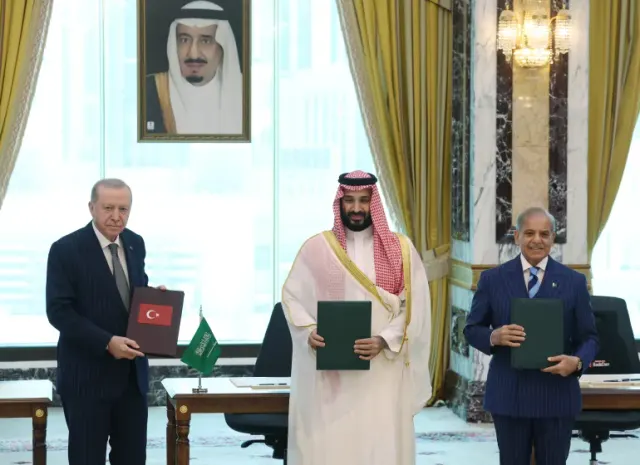 Türkiyə, Səudiyyə Ərəbistanı və Pakistan arasında Məkkə sazişi imzalanıb - YENİLƏNİB