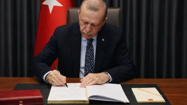 Türkiyənin Ukraynadakı yeni səfiri bəlli oldu