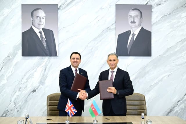 Azərbaycan Britaniya ilə nəqliyyat və rəqəmsal inkişaf üzrə əməkdaşlıq barədə memorandum imzalayıb