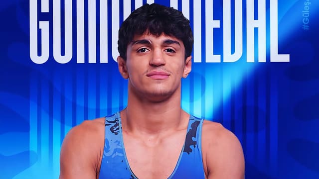 Azərbaycan güləşçisi dünya çempionatında gümüş medal qazandı