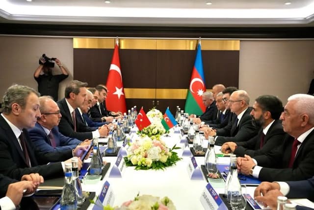 Azerbaijan, Turkey discuss energy agenda