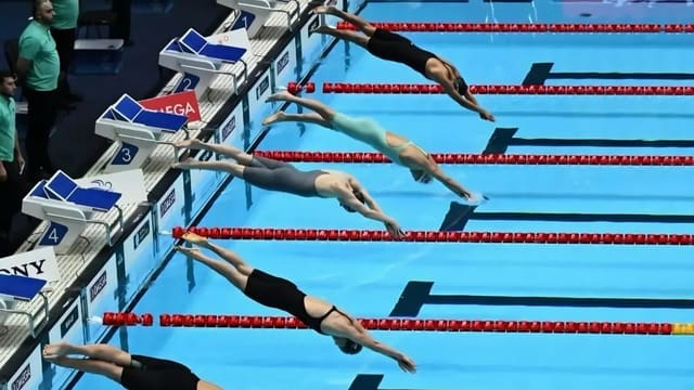 Azərbaycan üzgüçüsü Dünya Kubokunda finala vəsiqə qazanıb