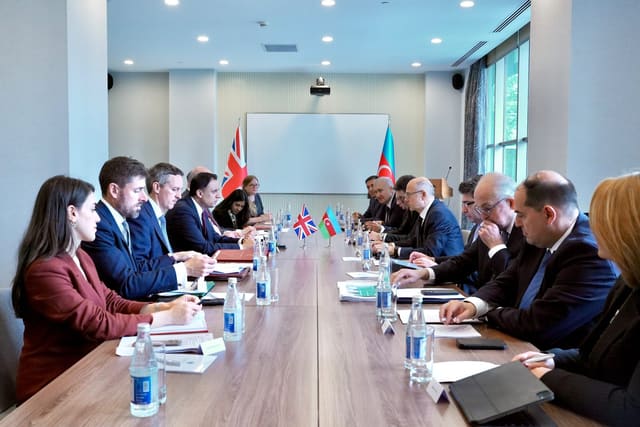 Azerbaijan and UK review new economic opportunities