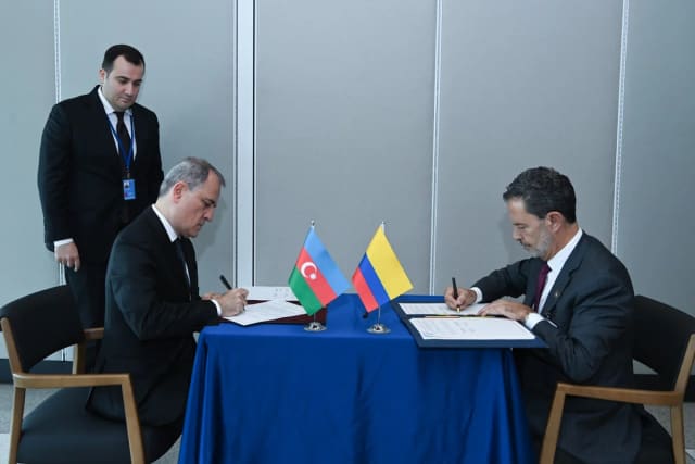 Azərbaycan və Kolumbiya arasında viza rejimi ləğv olunub