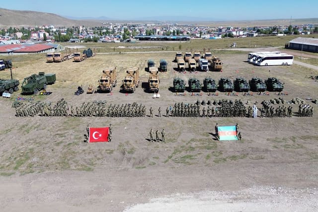 Azərbaycan, Özbəkistan və Türkiyə hərbi qulluqçuları birgə təlim keçirəcək