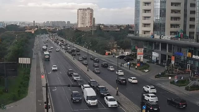 Bakıda hazırda sıxlıq müşahidə olunan yollar açıqlanıb