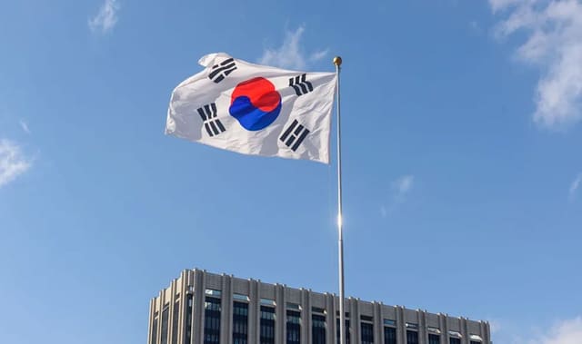 Cənubi Koreya Ukraynadakı səfirini geri çağırır
