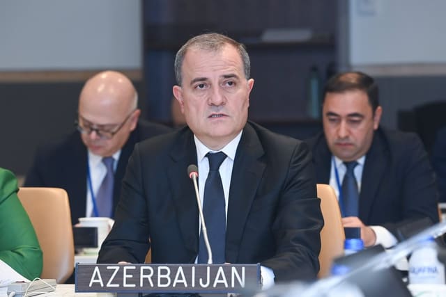 Ceyhun Bayramov Cammu və Kəşmirlə bağlı iclasda çıxış edib - YENİLƏNİB