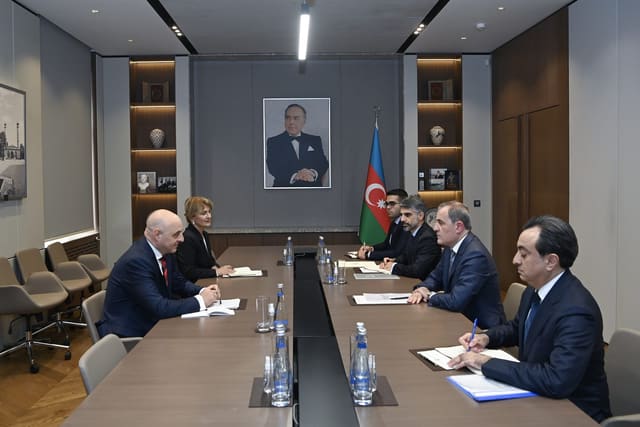 Ceyhun Bayramov Gürcüstanın ölkəmizə yeni təyin olunmuş səfirini qəbul edib