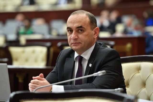 Ceyhun Məmmədov: Məktəblərdə dünyəvilik prinsipi qorunmalıdır