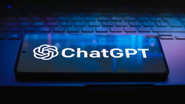 "ChatGPT"-nin işində fasilələr yaranıb