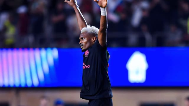 Coy-Lens Mikels: Təsəvvür edin, “Real Madrid” və ya “Barselona” ilə qarşılaşırıq