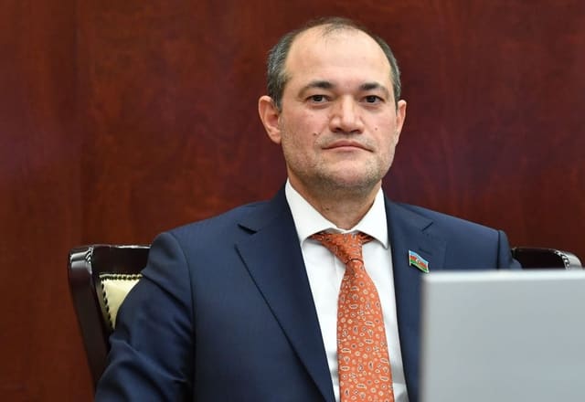 Deputat: Fermerin məhsulunu maya dəyərindən aşağı satmasının qarşısı alınmalıdır