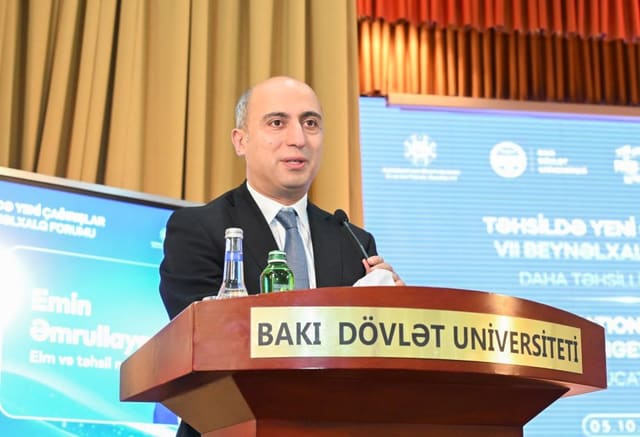 Emin Əmrullayev: Süni intellektdən imtina etməklə təhsildə irəli getmək mümkün deyil