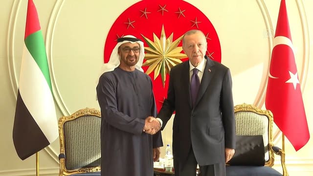 Ərdoğan BƏƏ lideri ilə telefon danışığı aparıb