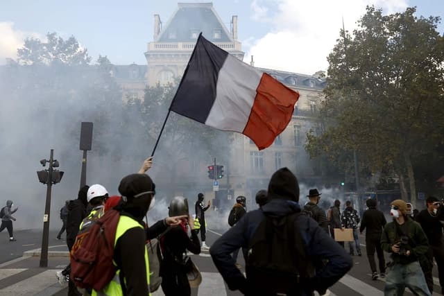 2,397 detained during protests in France