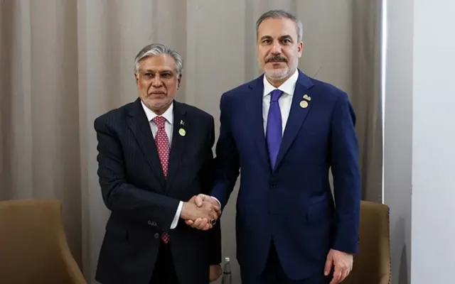 Hakan Fidan pakistanlı həmkarı ilə Məkkə sazişini müzakirə edib