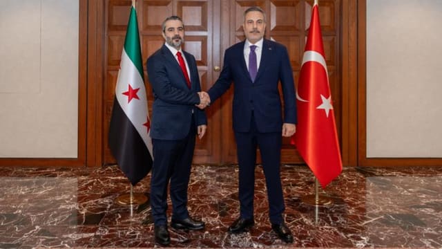Hakan Fidan suriyalı həmkarı ilə görüşüb