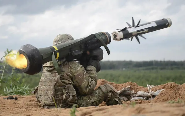 Hindistan “Javelin” tankəleyhinə sistemləri alacaq
