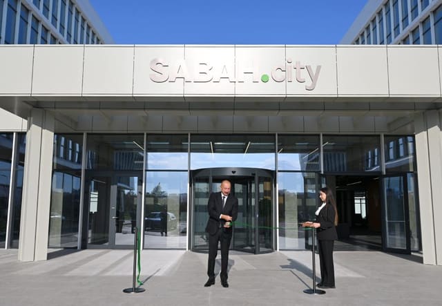 İlham Əliyev “SABAH.city” innovasiya şəhərciyinin birinci mərhələsinin açılışında iştirak edib
