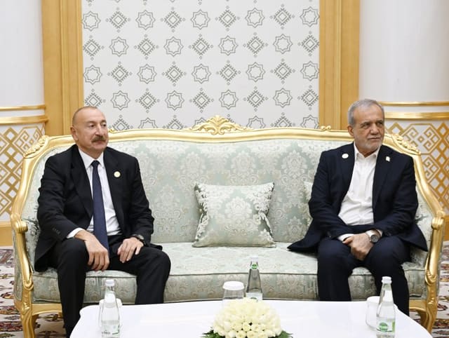 Türkmənbaşı şəhərində Prezident İlham Əliyevin İran Prezidenti ilə görüşü olub - YENİLƏNİB 2
