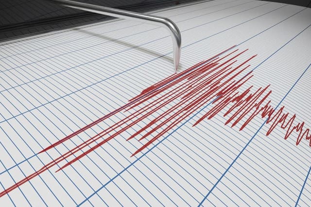 İndoneziyada 5,3 maqnitudalı zəlzələ baş verib