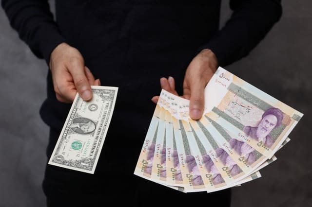 İran valyutasının məzənnəsi yeni tarixi minimuma çatıb