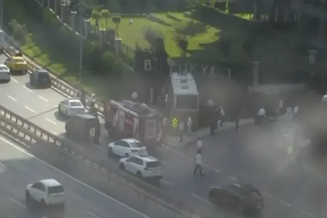 İstanbulda avtobus qəzasında 17 nəfər yaralanıb