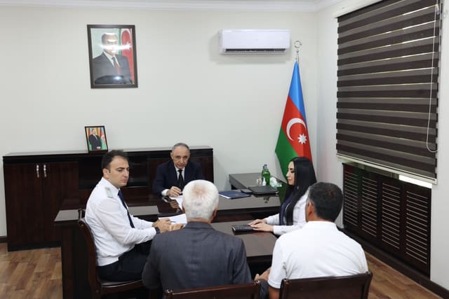 Kamran Əliyev Şamaxıda vətəndaşları qəbul edib