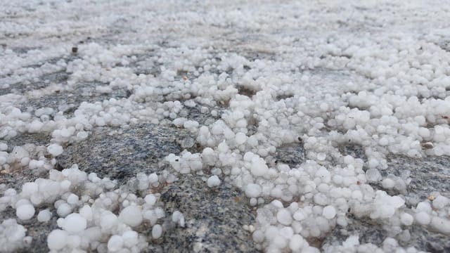 Kəlbəcərdə diametri 20 mm olan dolu yağıb - FAKTİKİ HAVA
