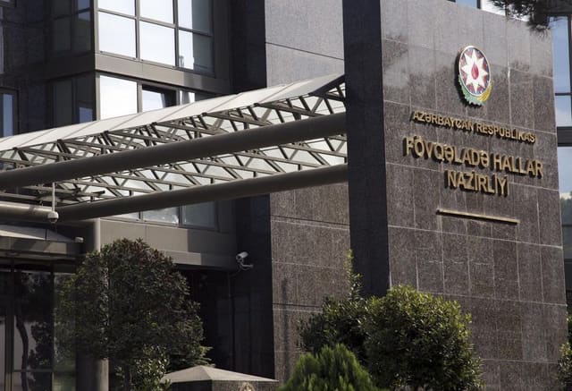 Masazırda avtomobildə sıxılı vəziyyətdə qalan şəxs xilas edilib