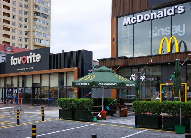 “McDonald’s Azərbaycan” Badamdar qəsəbəsində yeni restoran açıb