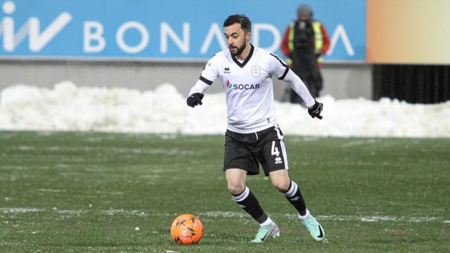 "Neftçi" Elvin Camalovla vidalaşıb
