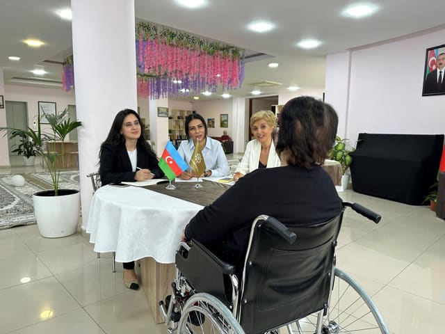 Ombudsman ahıl şəxslər üçün sosial xidmət müəssisəsində monitorinq aparıb