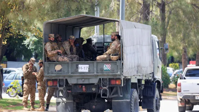 Pakistanın Əfqanıstandakı hava hücumlarında dörd nəfər həlak olub