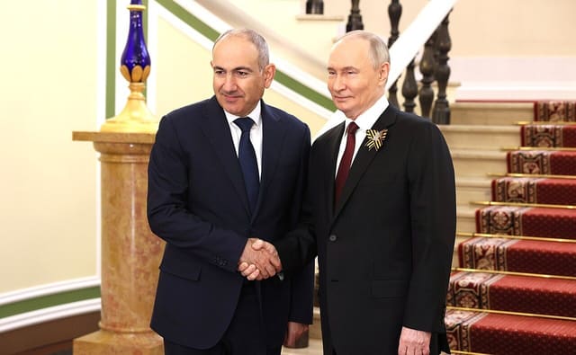 Peskov Paşinyanın Rusiyaya səfərinin tarixinin hələ müəyyənləşmədiyini bildirib