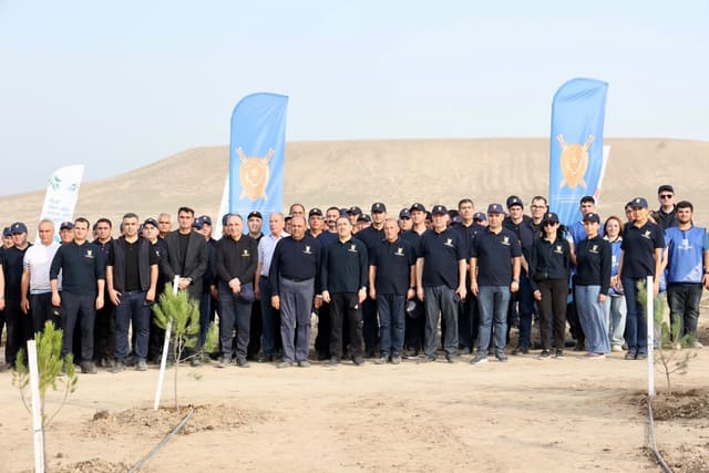 Prokurorluq əməkdaşları ağacəkmə kampaniyası keçirib