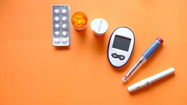 Qanda şəkər və insulin dirəncini təbii yolla idarə etməyin yolları - Həkim danışır
