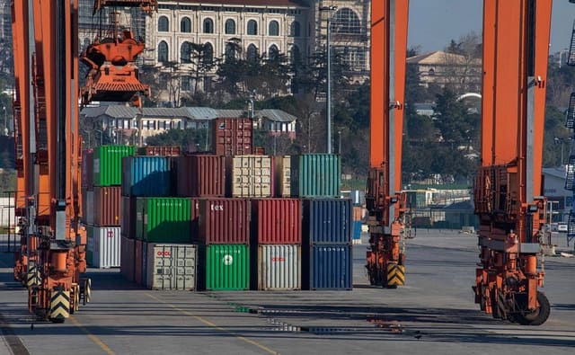 Qeyri-neft-qaz sektorundan vergi daxilolmaları 12,6 faiz artıb