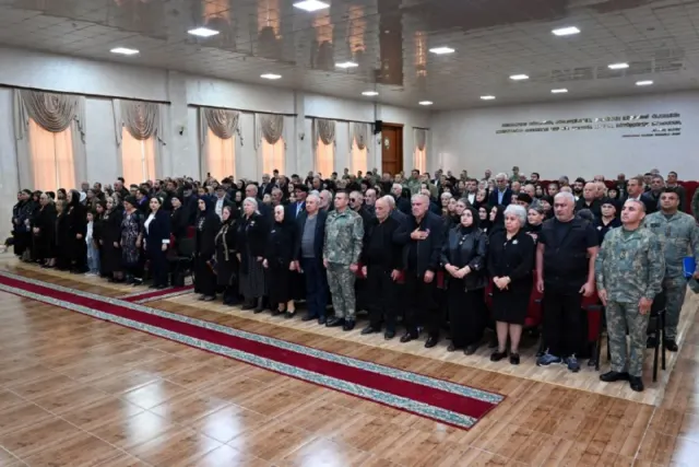Quru Qoşunlarında şəhid ailələri və müharibə iştirakçıları ilə görüşlər keçirilib