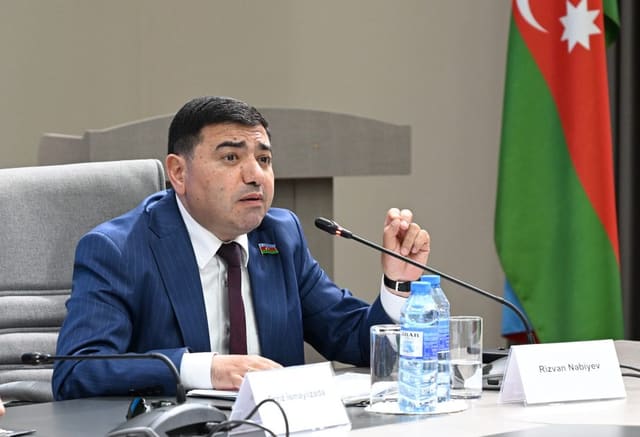 Rizvan Nəbiyev: Azərbaycanın xarici siyasətində çoxtərəfli diplomatiya mühüm yer tutur