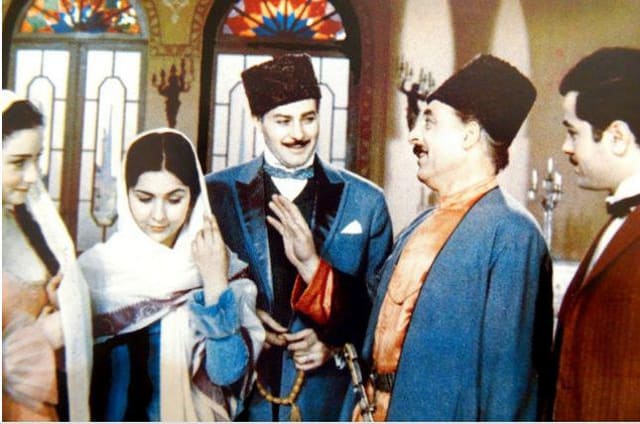 Toydan yasadək: dəyişən həyat tərzimiz milli adətlərimizi necə dəyişir? - TƏHLİL