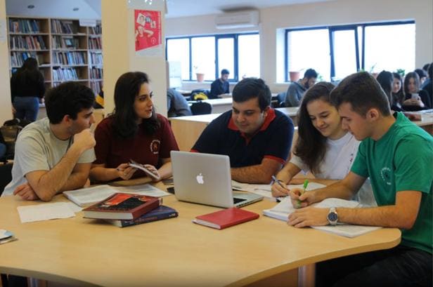 Universitet təhsili magistratura və işə qəbul üçün niyə kifayət etmir? - VİDEO