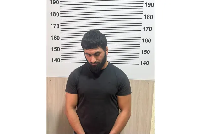 Xırdalanda məktəbin şüşələrini sındıran şəxs həbs edilib