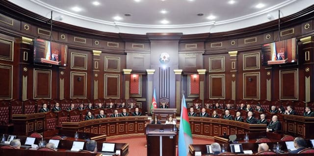 Yeni təyin olunmuş hakimlər Ali Məhkəmədə and içiblər